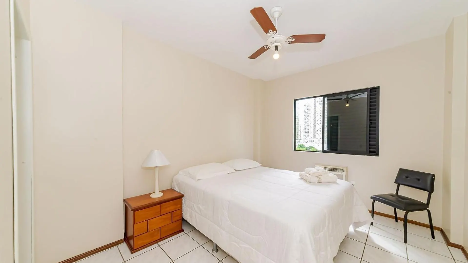 Appartement Apto Quadra Mar Central 1Sui Mais 2Qua A 50M Da Praia - Somente Familiares Balneário Camboriú