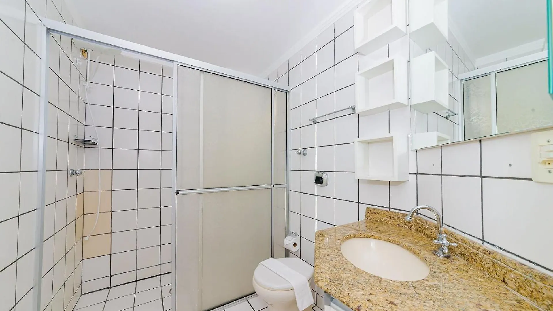 Apto Quadra Mar Central 1Sui Mais 2Qua A 50M Da Praia - Somente Familiares Balneário Camboriú Appartement